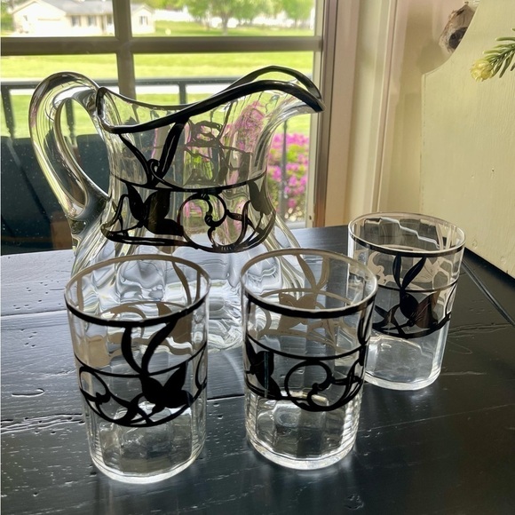 STERLING SILVER OVERLAY, CLEAR GLASS, WATER PITCHER WITH 3 MATCHING GLASSES. - Picture 1 of 16